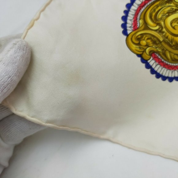 Hermes scarf Carre 90 Blue Silk100% - Picture 7 of 9